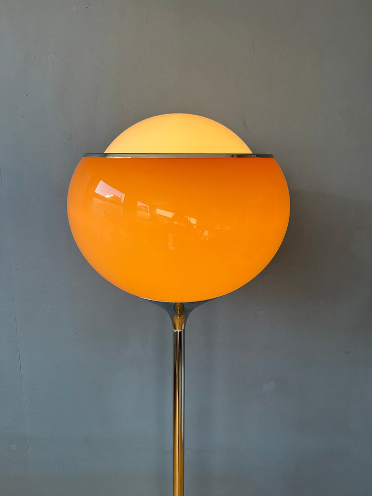 Vintage Guzzini Flash 'Bud Grande' Space Age Floor Lamp