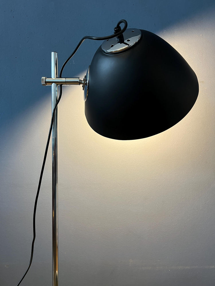 Black Mid Century Dijkstra Flexible Desk Lamp