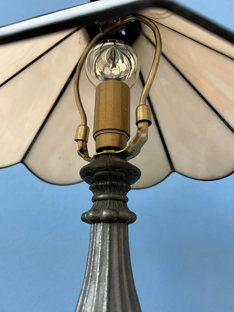 Small Stained Glass Tiffany Art Deco Table Lamp