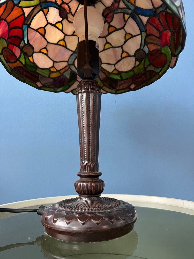 Small Stained Glass Tiffany Art Deco Table Lamp