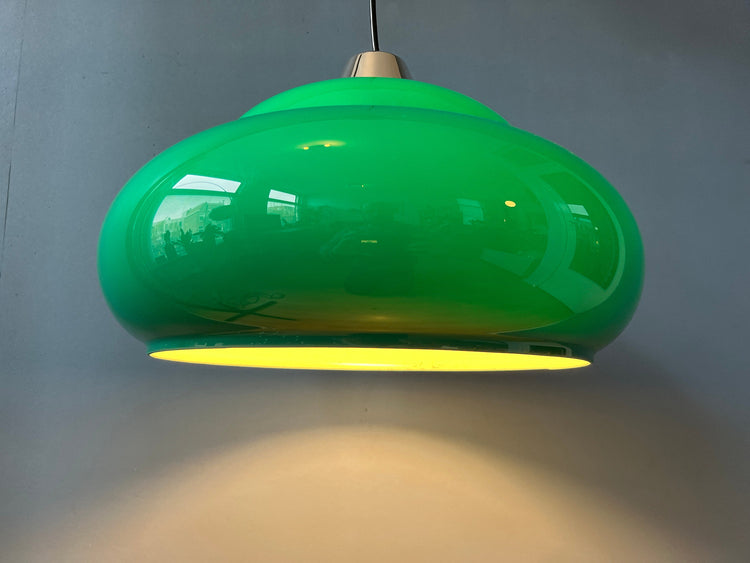Mid Century Space Age Pendant Light / Green Vintage Lamp / 70s Ceiling Lighting