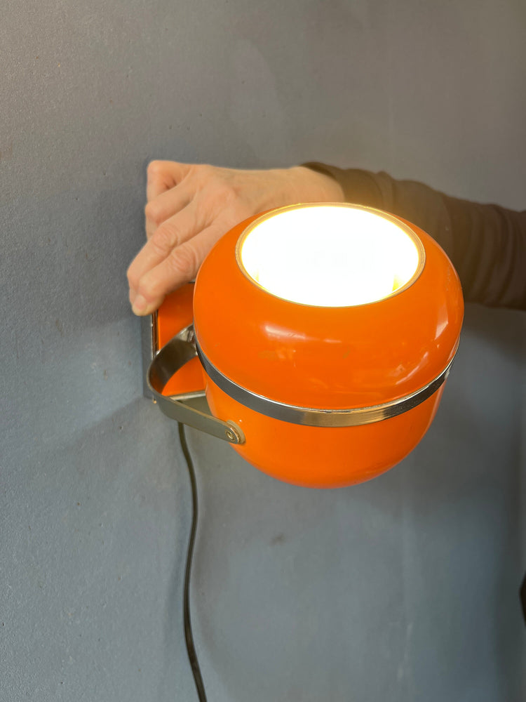 Anvia Eyeball Space Age Wall Lamp