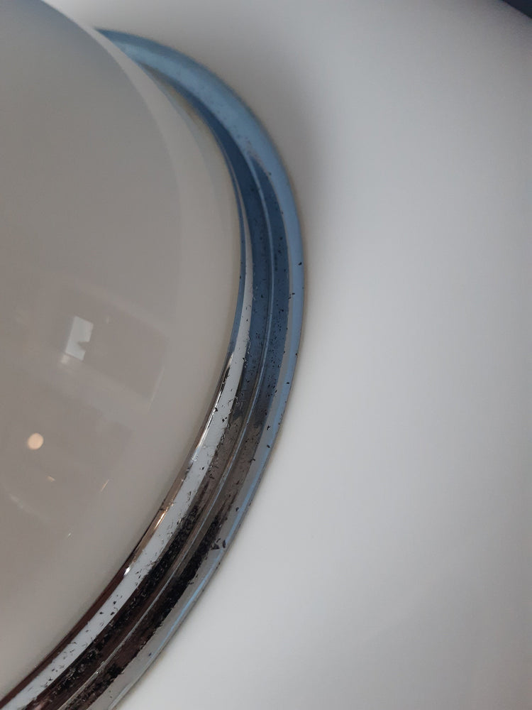 Vintage Guzzini Brumbry / Brumbury Table Lamp by Luigi Massoni | Space Age