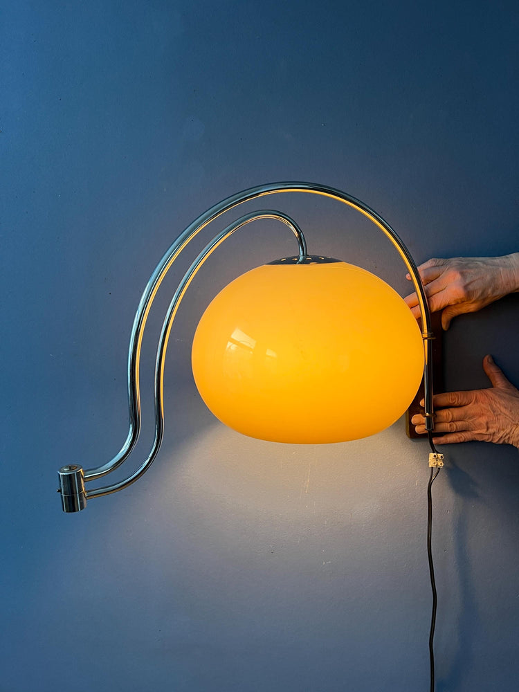 Dijkstra Mid Century Mushroom Arc Wall Lamp