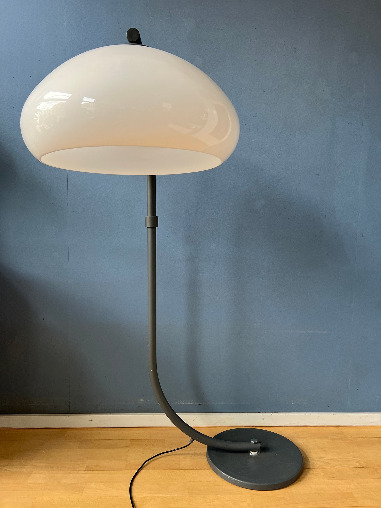 Snake best sale floor lamp